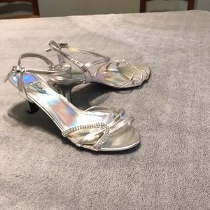 Statutes Silver Heels with Rhinestones